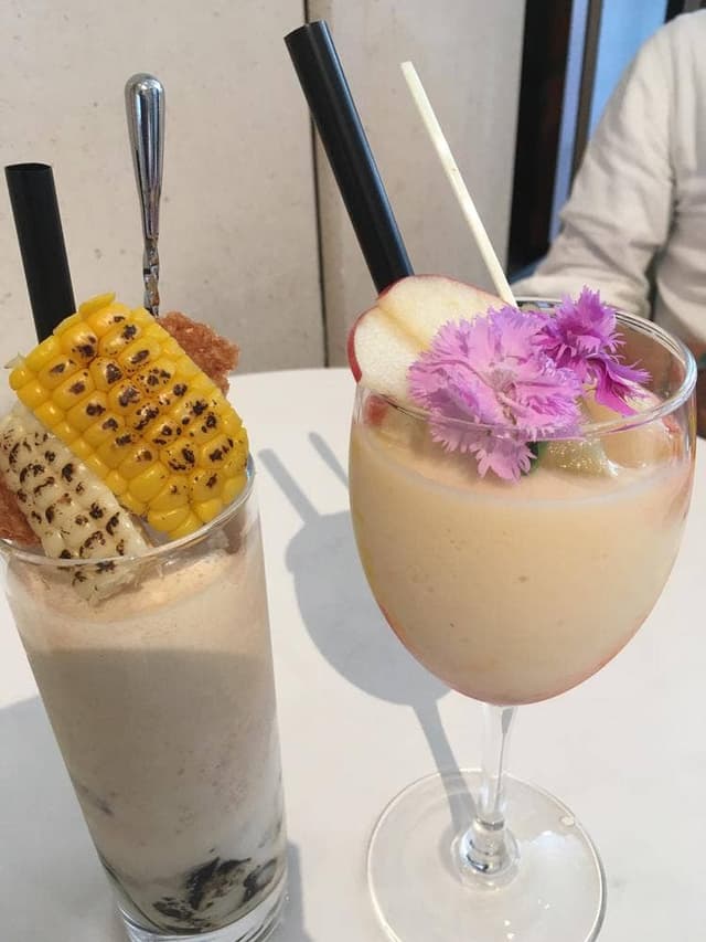 shakers cafe lounge - サブ画像1