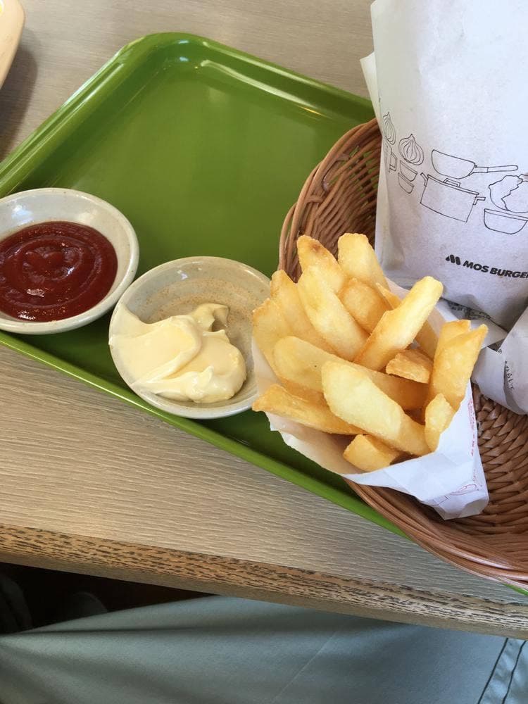 モスバーガー 牛久店