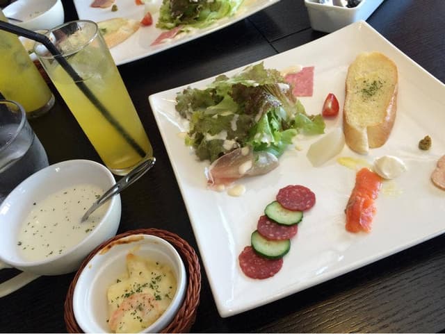 OSHARE CAFE - サブ画像1