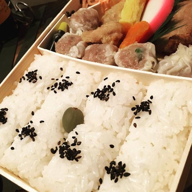 崎陽軒 市営地下鉄横浜駅店 - サブ画像1