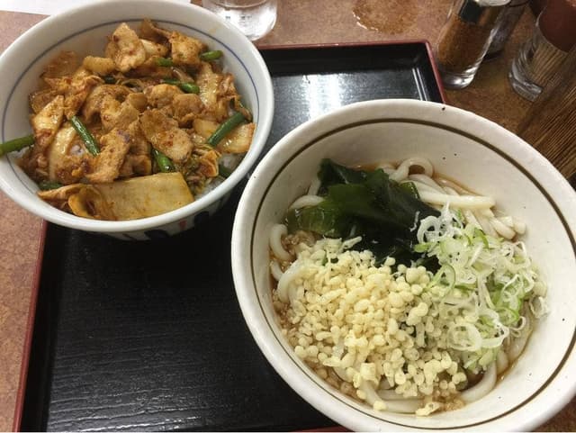 山田うどん 成瀬店 - サブ画像1