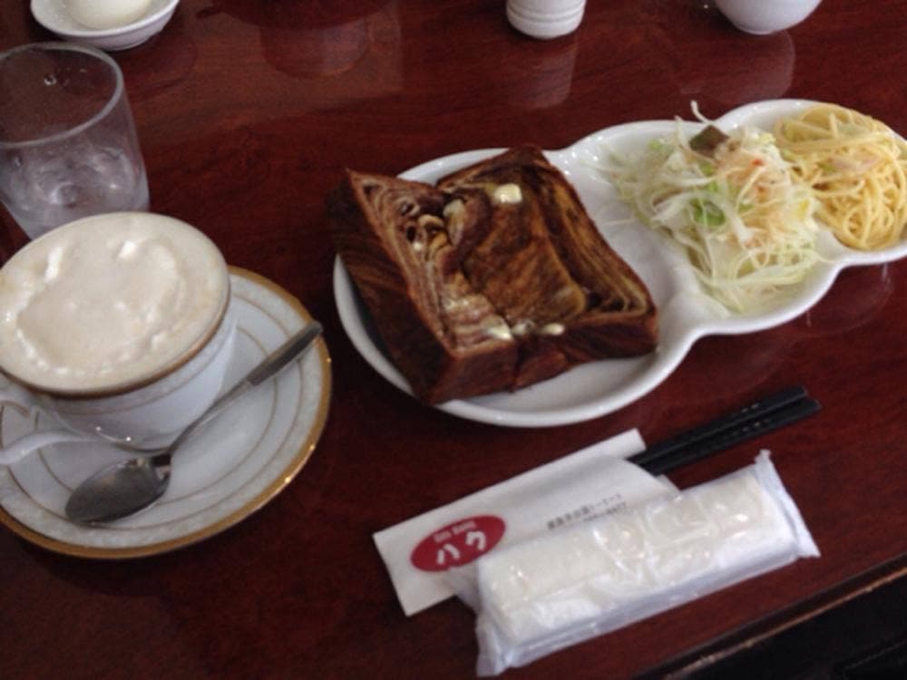 カフェダイニングハク