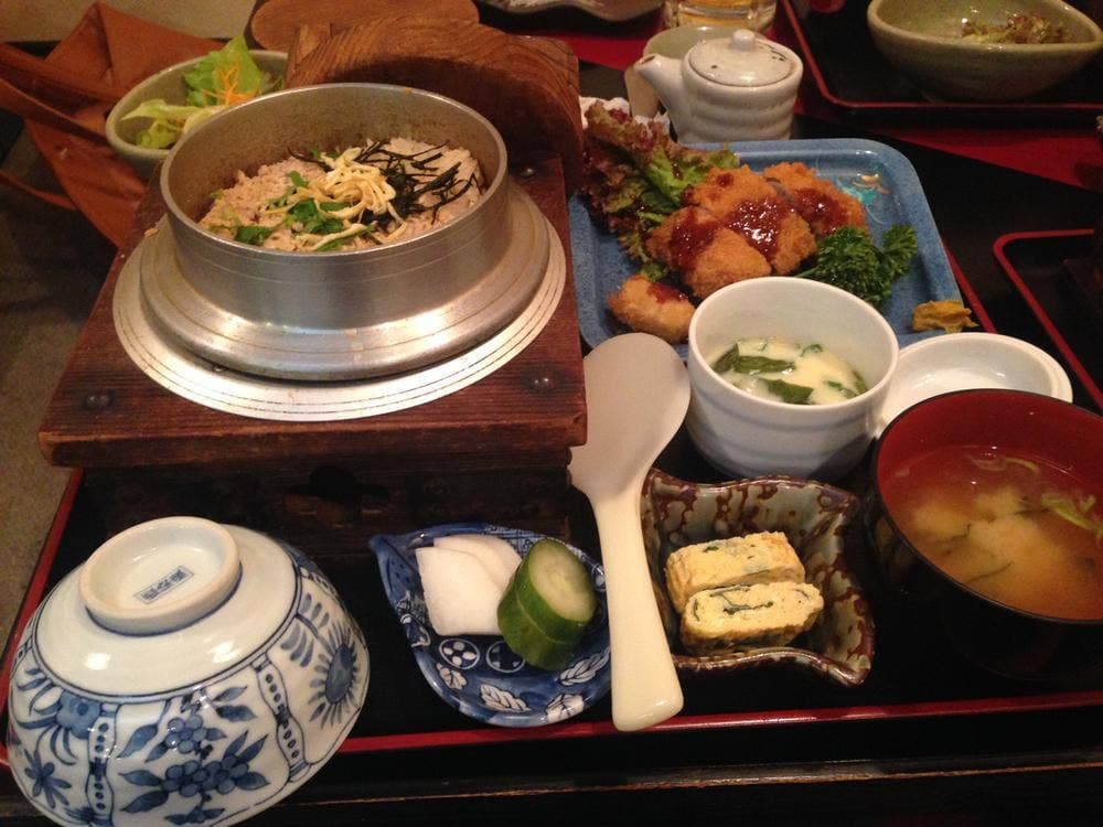 釜飯和