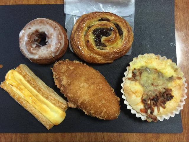 ベーカリー＆カフェ ルパ 稲城店 - サブ画像2
