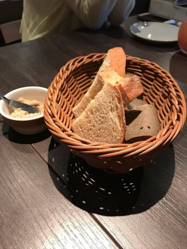 草加パリ食堂 エルブ - サブ画像1