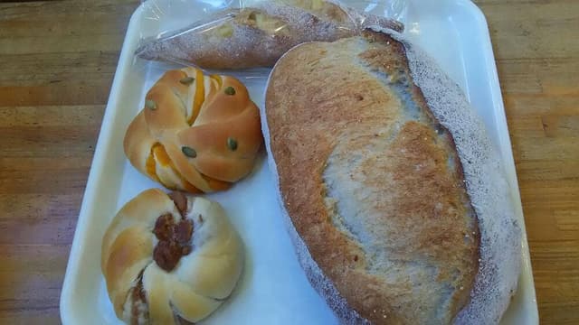 焼きたてパンとお菓子の工房 ちゃい - サブ画像3