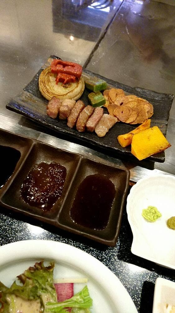 京都新阪急ホテル 鉄板焼 ロイン