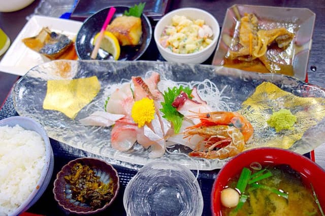 食事処 かねいち 道の駅越前 - サブ画像1