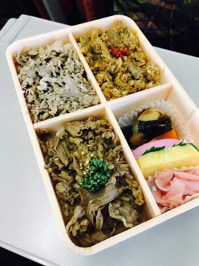 山形駅山形新幹線ホーム売店 - サブ画像2