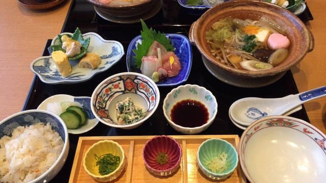 日本料理 錦茶房 - サブ画像1