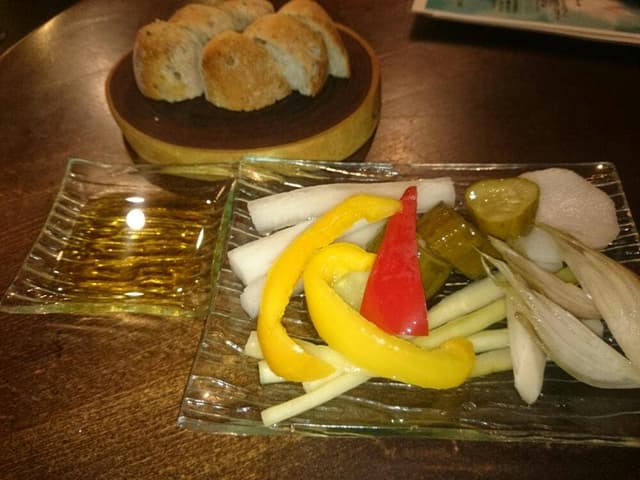 イタリアン・ ワイン専門店 WOW! - サブ画像1