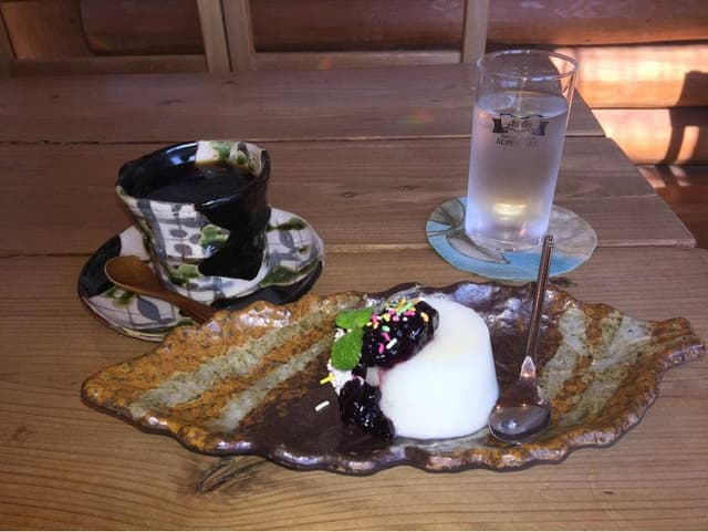 カフェ・リーフス - サブ画像1