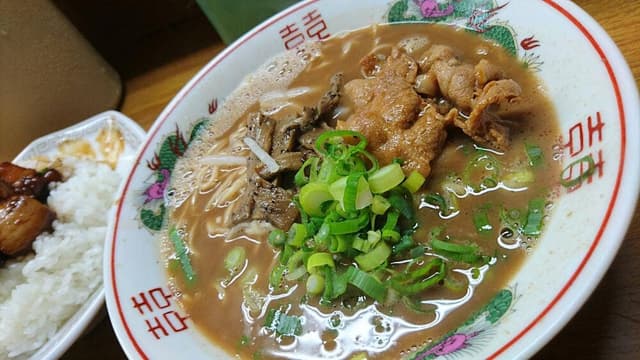 ラーメン東大 応神店 - サブ画像1