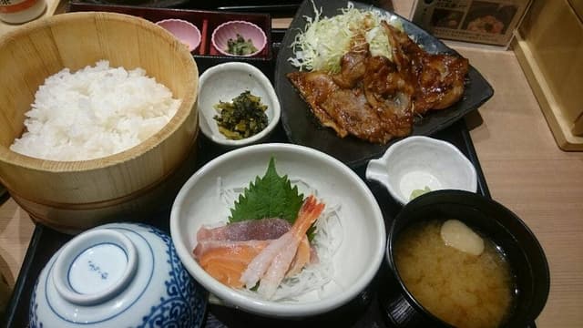 おひつごはん四六時中 鶴見店 - サブ画像1
