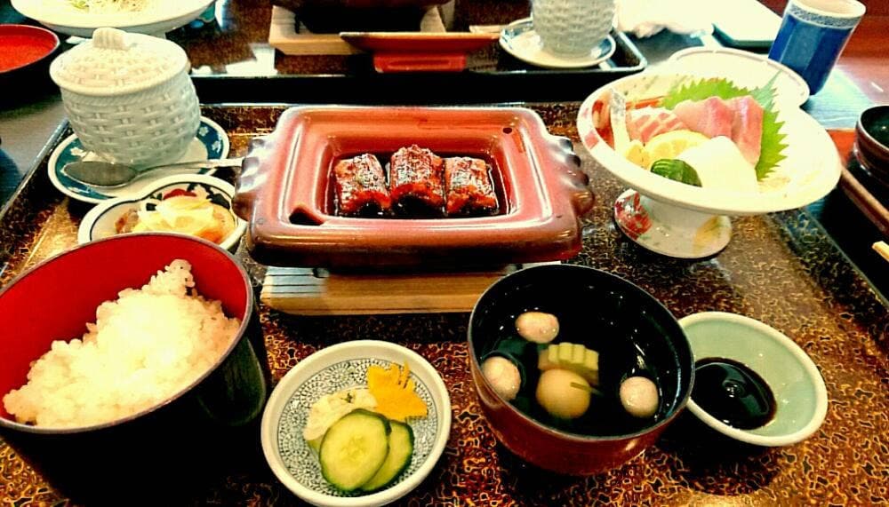 割烹 たなか 深堀店