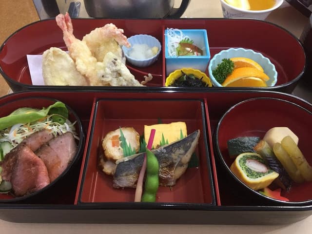 レストラン かえで - サブ画像1