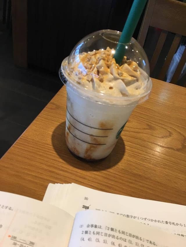 スターバックス コーヒー 上越店 - サブ画像1
