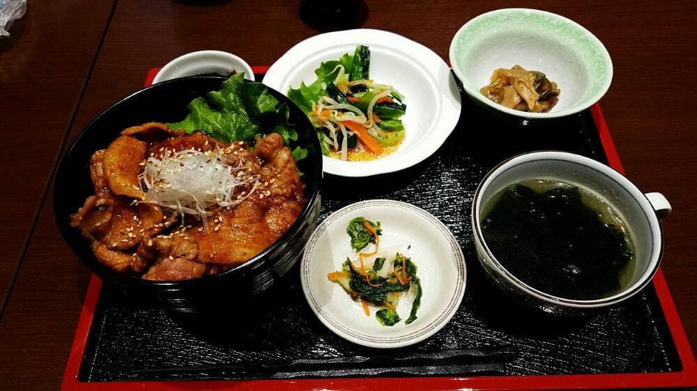 お食事処 ひまわり