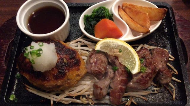 ぎゅう丸 みらい長崎ココウォーク店 - サブ画像3