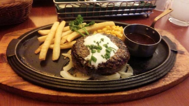 ロイヤルホスト 西鹿児島店 - サブ画像3