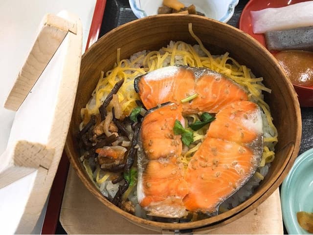 食の館 本丸 鶴ヶ丘会館 - サブ画像2