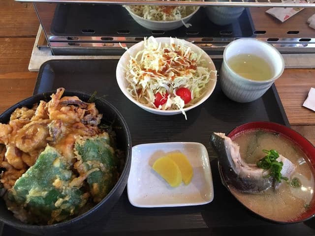 細島牡蠣小屋 かき寧 - サブ画像1