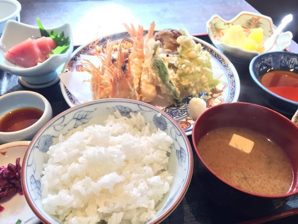 ふぐ・四季料理 しばた