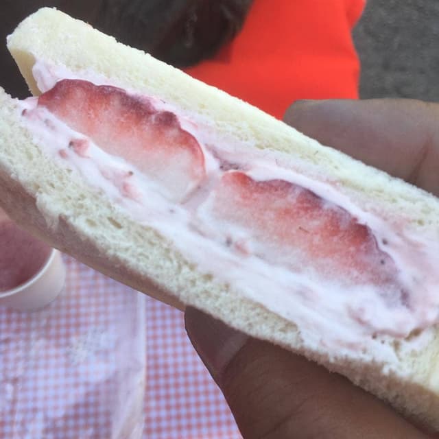 いちごゼリーといちごクリームサンド - サブ画像2