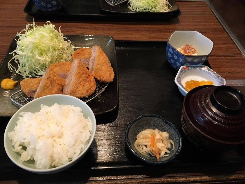 薩摩六白亭 上通店