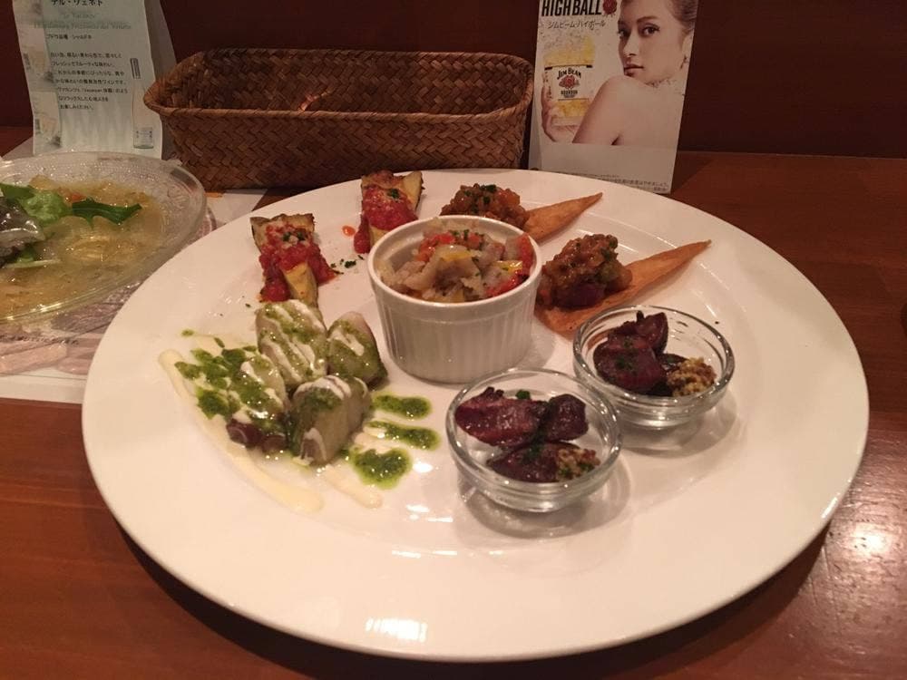 Cafe & Bal Vive la vie