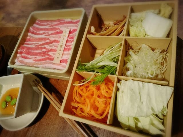 しゃぶしゃぶ温野菜 新橋店 - サブ画像1
