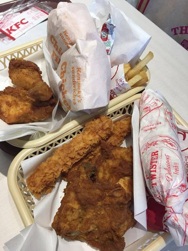 ケンタッキーフライドチキン 近鉄八尾店 - サブ画像1