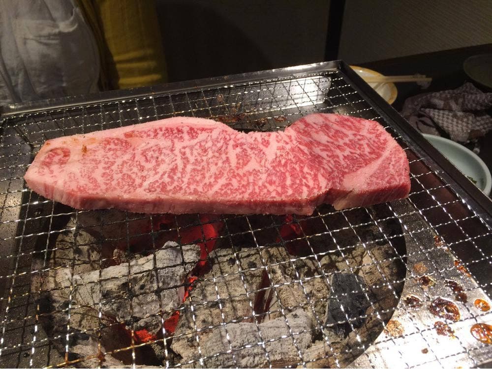 炭火焼肉神戸たんたん