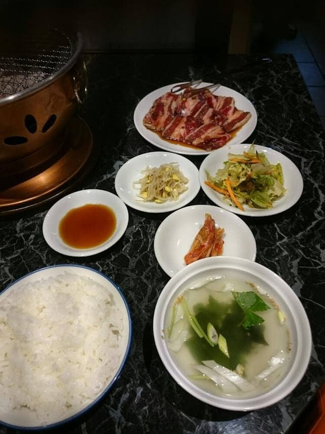 黒毛和牛炭火焼肉 名将 - サブ画像2