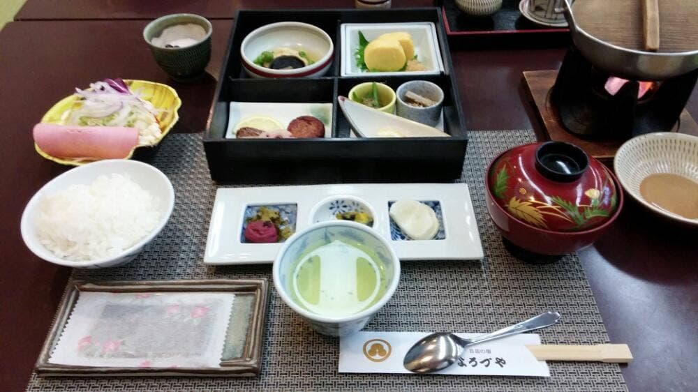 日田の宿 よろづや