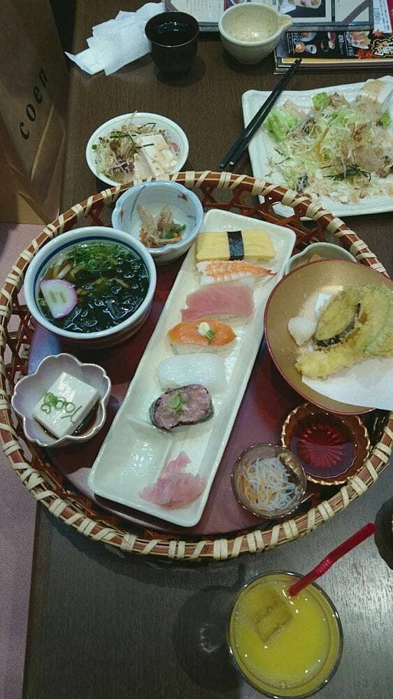 和食と甘味 かんざし 京都五条店 - サブ画像1