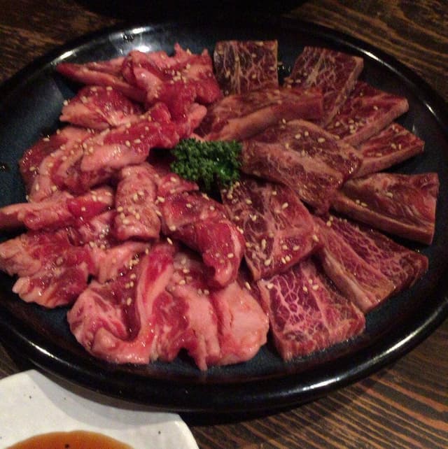 炭火焼肉酒房 雷音 高津店 - サブ画像1