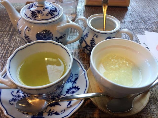草津 片岡鶴太郎美術館 カフェコーナー - サブ画像3