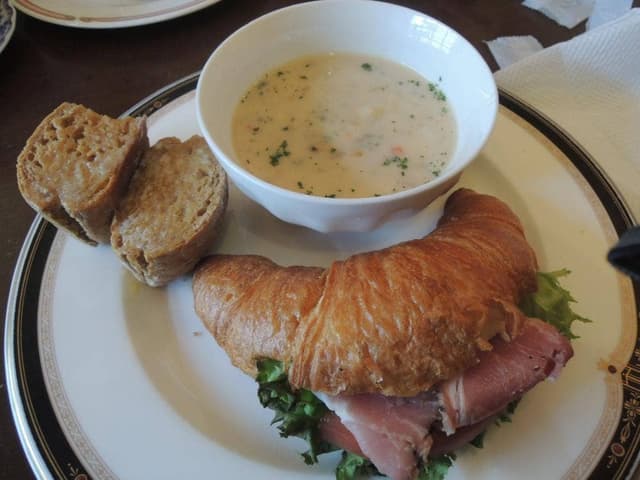 カッセルカフェ 南太田駅前店 - サブ画像1