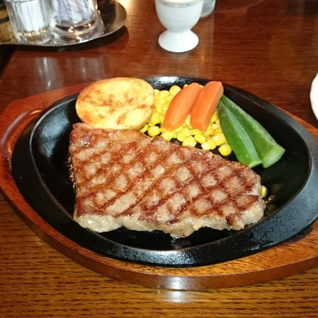 ステーキハウス ワンポンド - サブ画像3