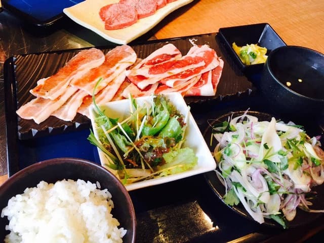 焼肉 蔵 伏見台店 - サブ画像2