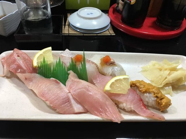 大衆すし食堂 - サブ画像1