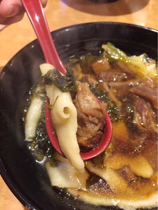 四川麻辣牛肉麺 - サブ画像1