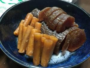 八百与