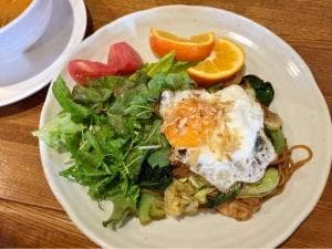 インドネシア料理えなっ