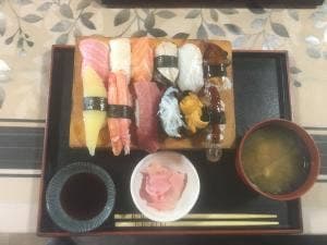 寿司食堂にしおか