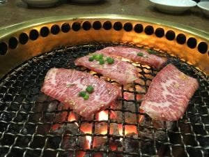 炭火焼肉 まうみ