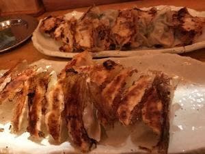 神戸餃子厨房 えんじゃ