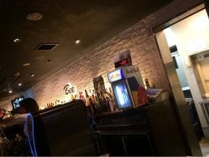 ダイニングダーツバーBee 天神店