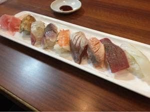 炉端寿し チャンピオン